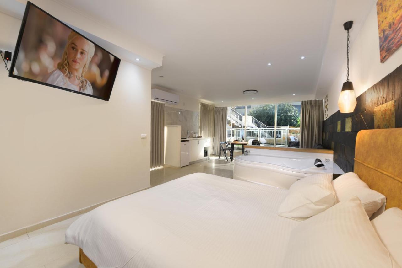 El viso verde luxury suites Had Nes Exterior foto