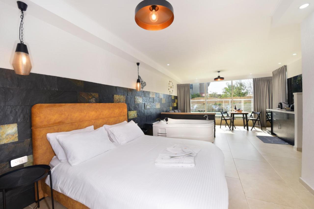 El viso verde luxury suites Had Nes Exterior foto